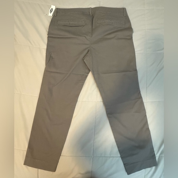✨NWT! Old Navy Gray Pixie Pants - Picture 4 of 4
